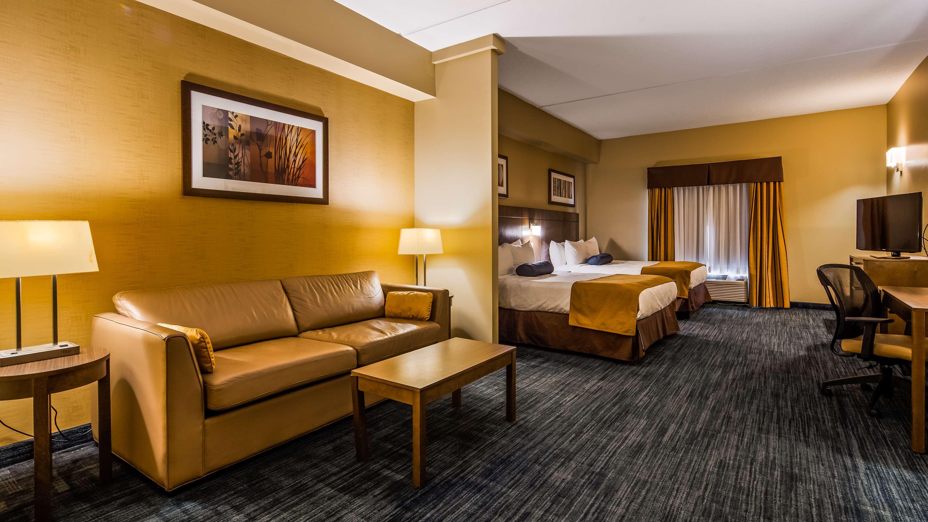 Best Western Plus Winnipeg West Headingley Exterior photo