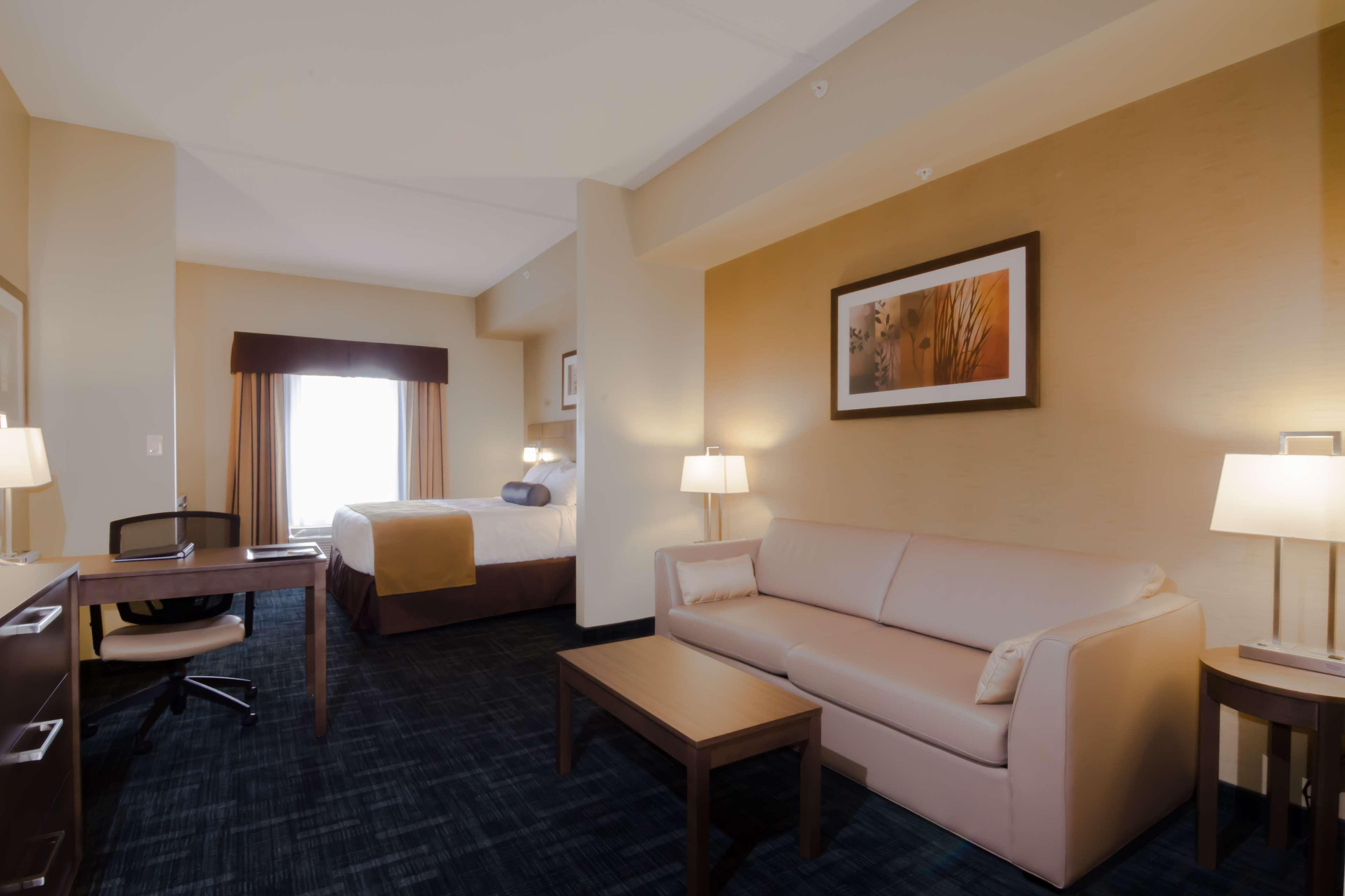 Best Western Plus Winnipeg West Headingley Exterior photo