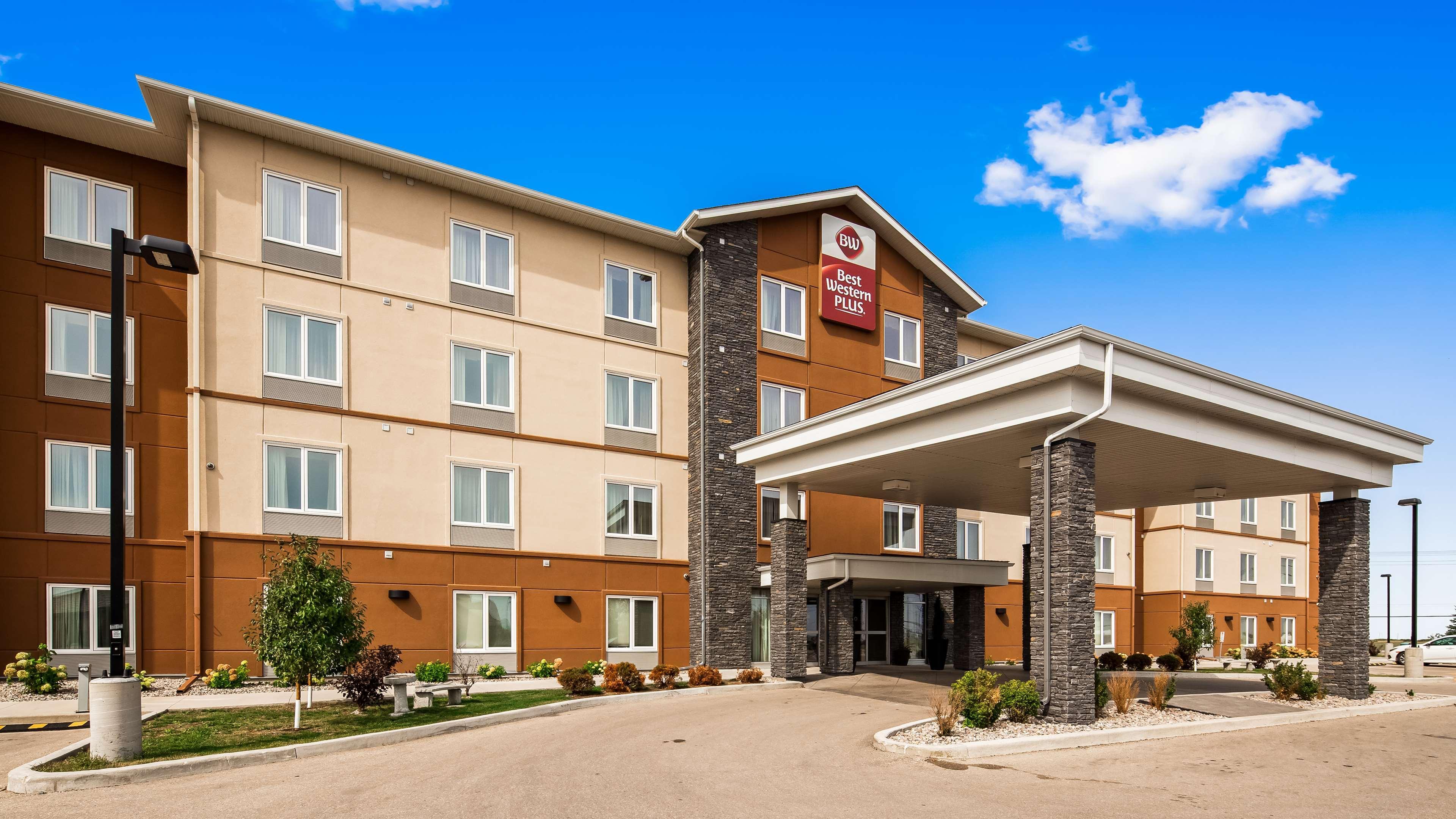 Best Western Plus Winnipeg West Headingley Exterior photo