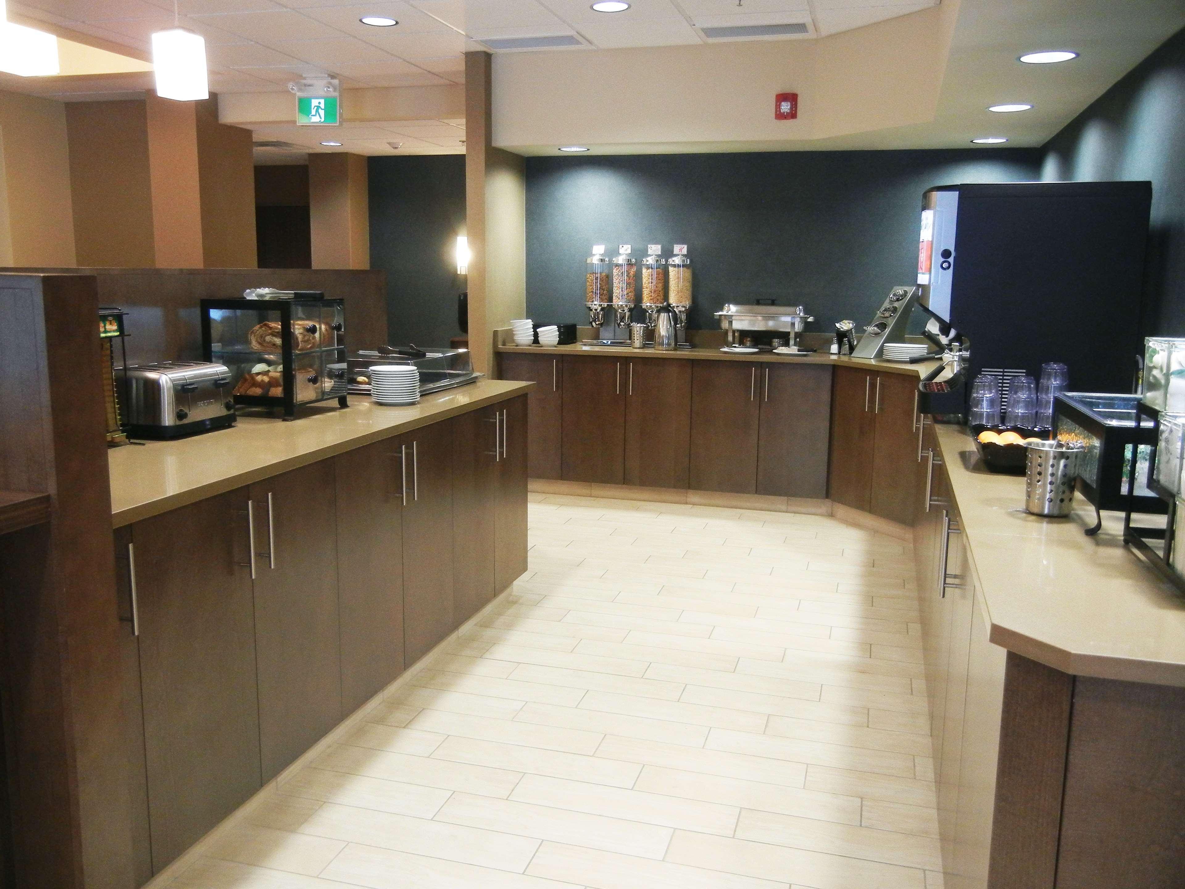 Best Western Plus Winnipeg West Headingley Exterior photo